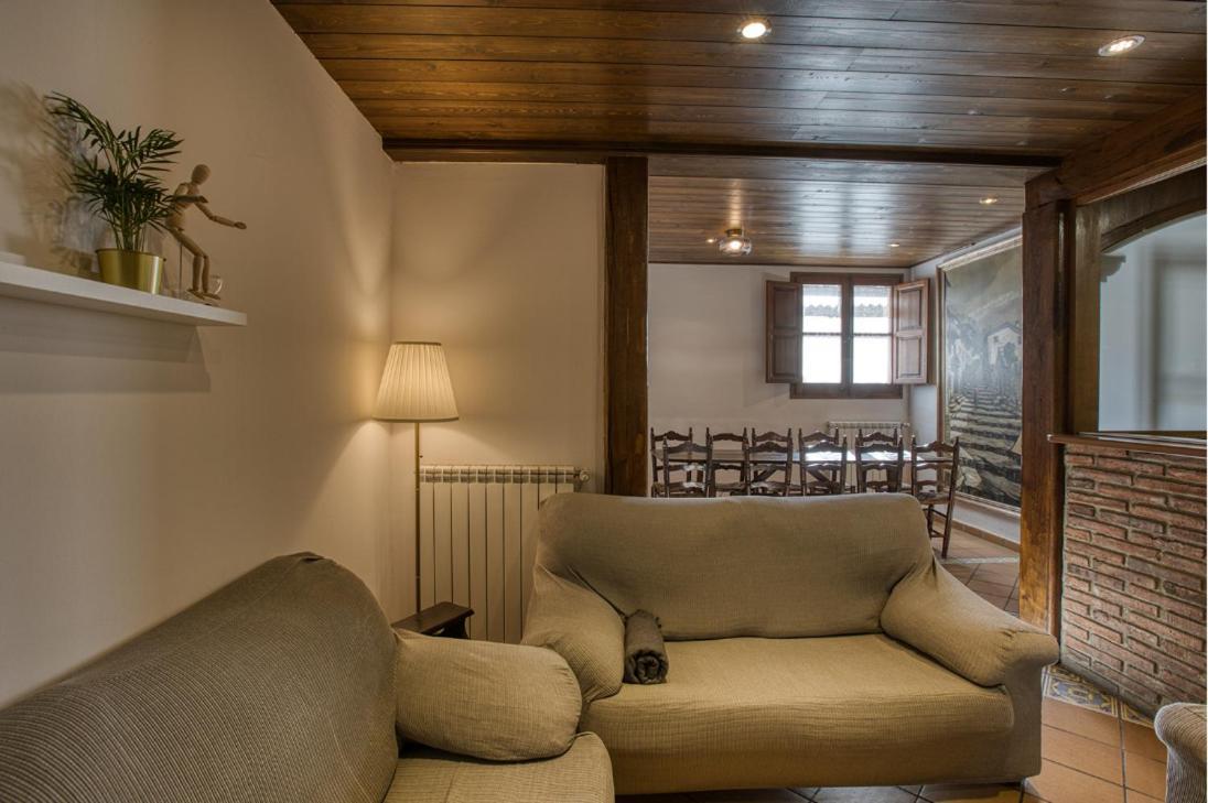 בית הארחה רופיט 	Nastura Casa Rural L'Art מראה חיצוני תמונה